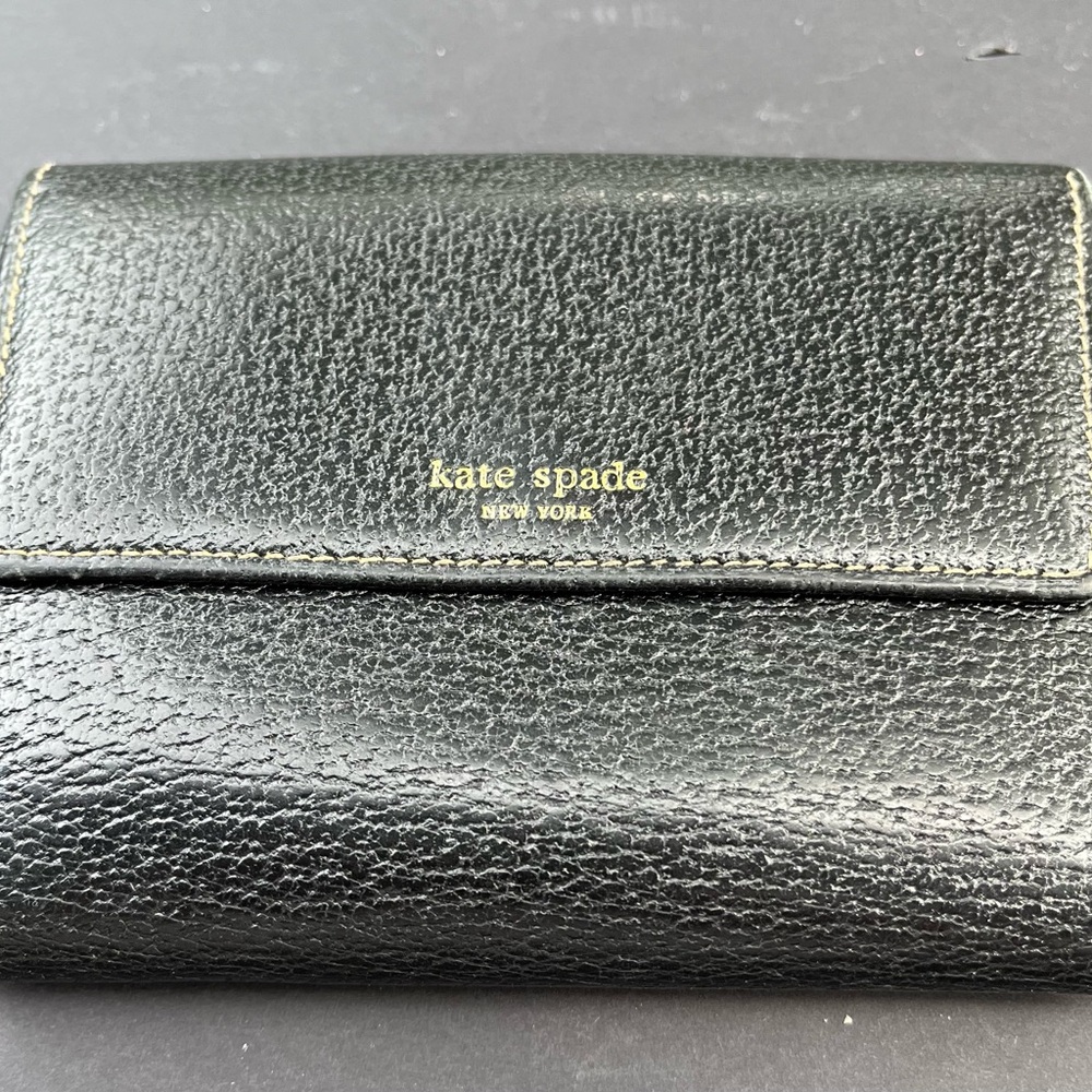 Kate Spade Wallet - Picture 2 of 10